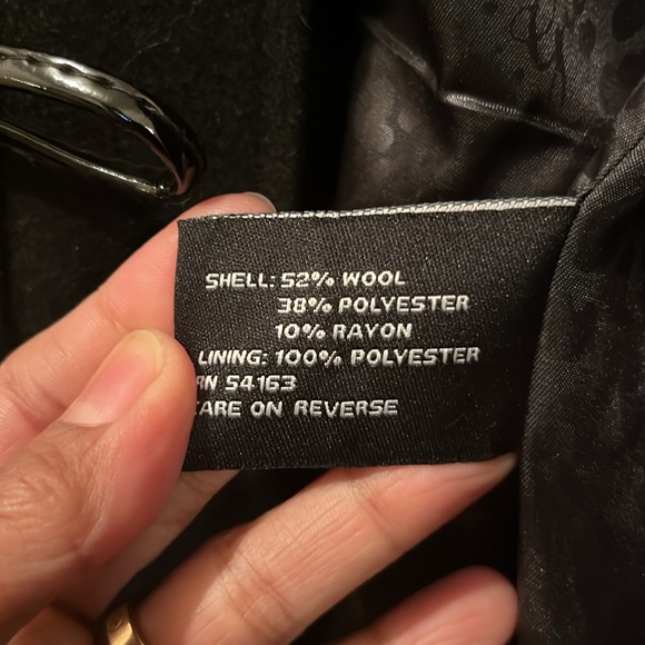 Guess Coat - Picture 7 of 12